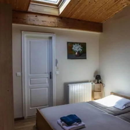 Gite Pyrenees 6 Personnes Avec Piscine Appartamento